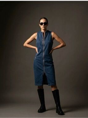 RARE Luscious by Rebecca Ford Denim Midi Dress Size 1
- Blue